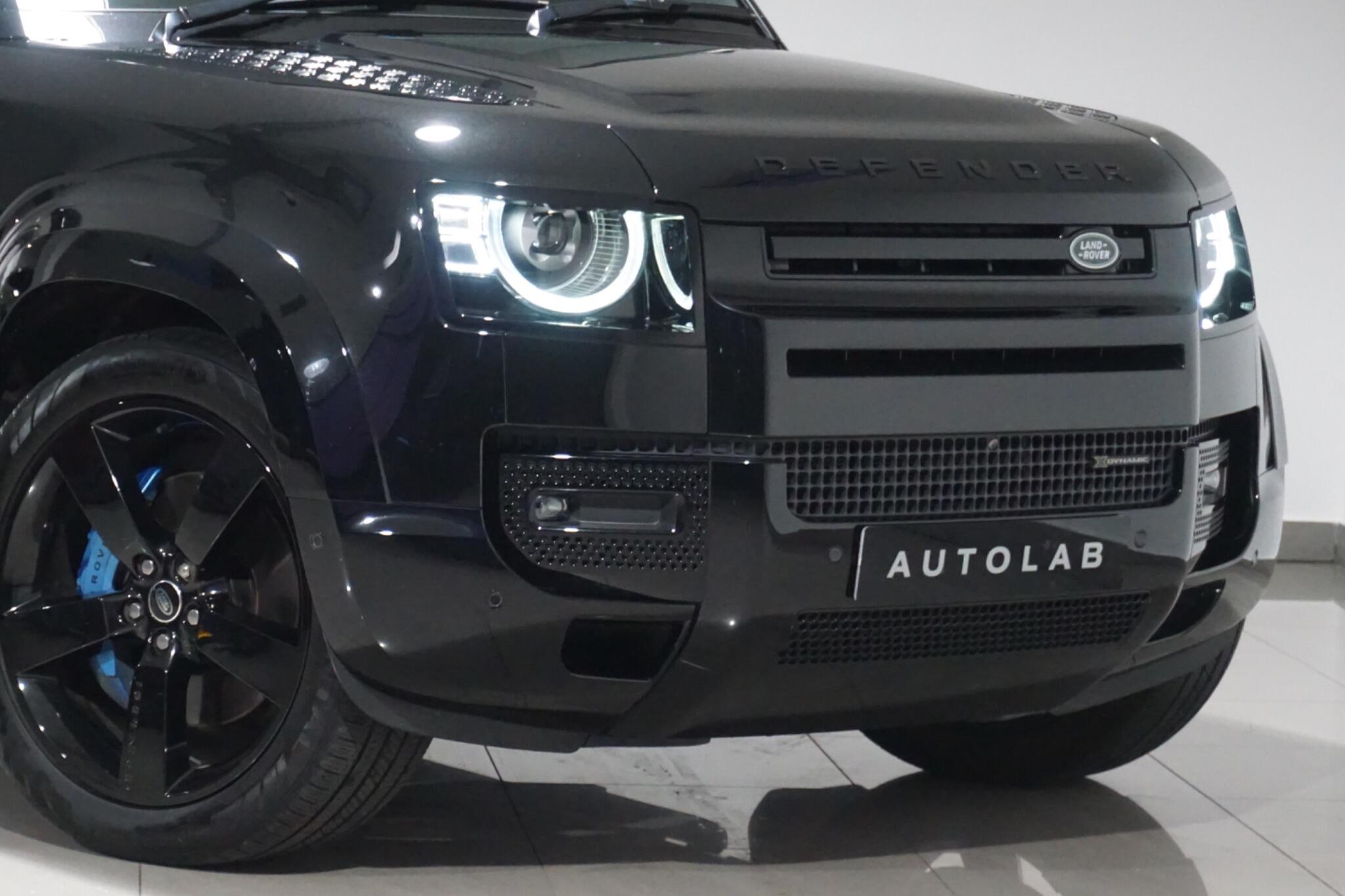 Land Rover Defender 110 3.0 D300 MHEV X-Dynamic HSE Auto 4WD Euro 6 (s/s) 5dr